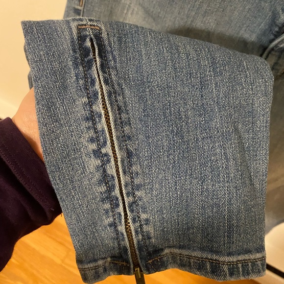 Ann Taylor LOFT JEANS size 8P - Picture 4 of 6